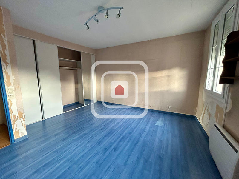 Maison - 211 m² - 8 pièces