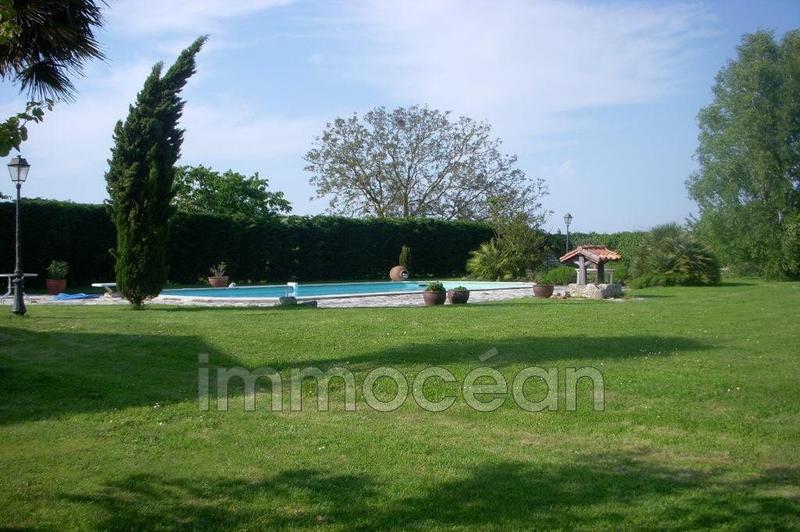 Demeure - 550 m² - 20 pièces