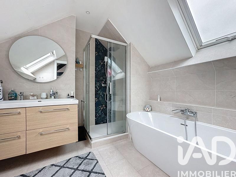 Maison - 118 m² - 5 pièces