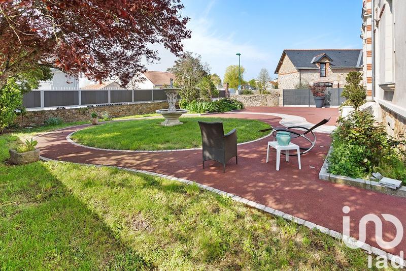 Maison - 210 m² - 7 pièces