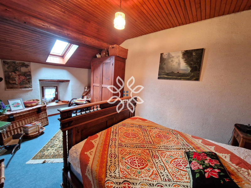 Maison de village - 160 m² - 9 pièces