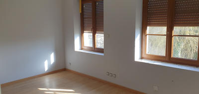 Maison - 220 m² - 10 pièces