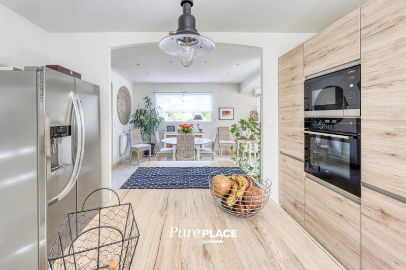 Maison - 143 m² - 5 pièces