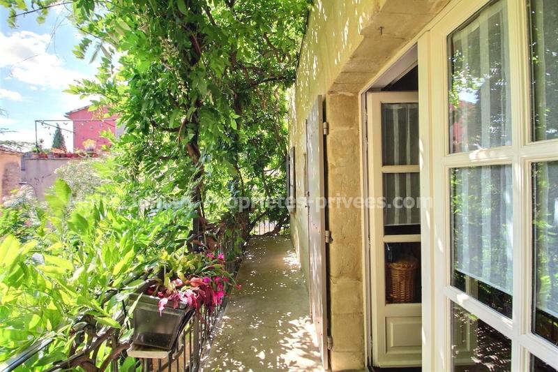 Demeure - 230 m² - 8 pièces