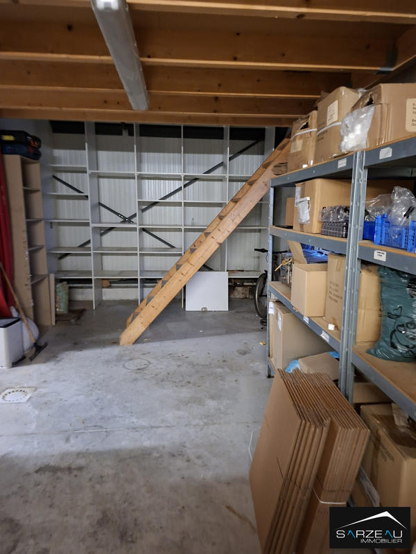 Local d'activités - 175 m²