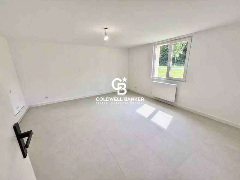 Maison - 220 m² - 7 pièces