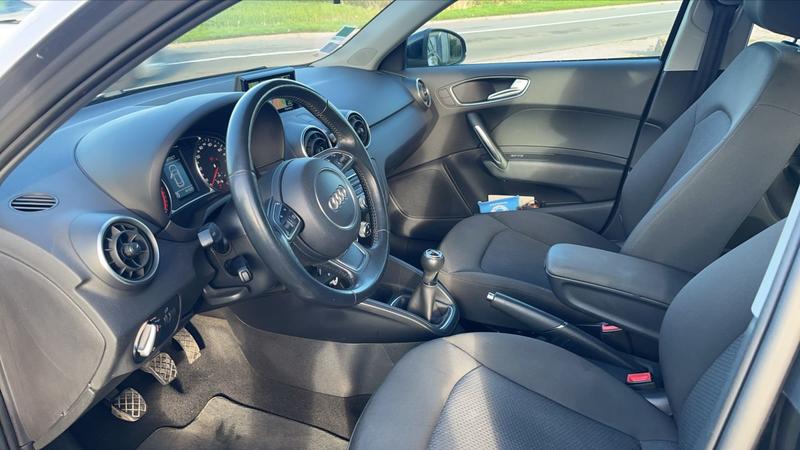 Audi A1 sportback I 1.6 Tdi 116 Ambition