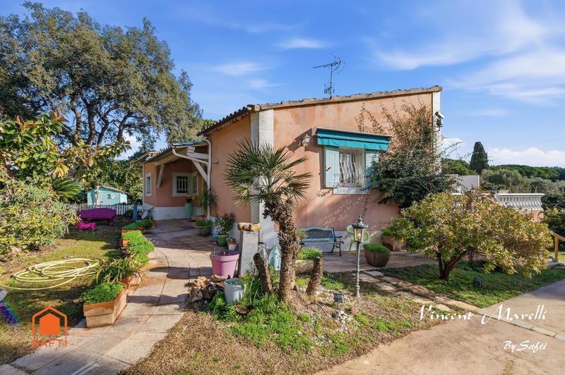 Maison - 232 m² - 6 pièces