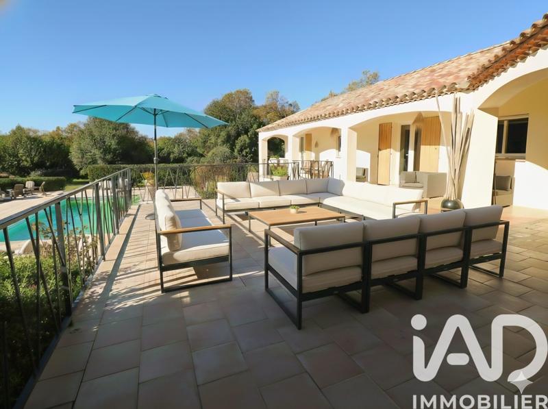 Maison - 192 m² - 5 pièces