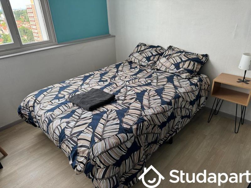 Chambre - 12 m² - 1 pièce