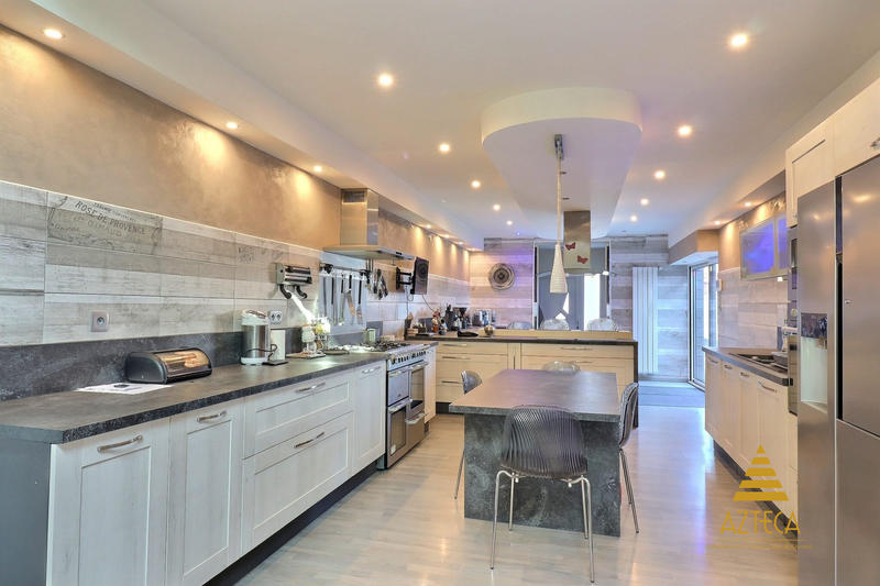 Maison - 165 m² - 4 pièces