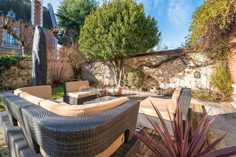 Maison bourgeoise - 235 m² - 8 pièces