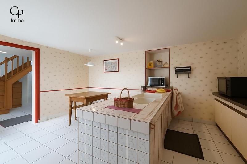 Maison traditionnelle - 170 m² - 6 pièces