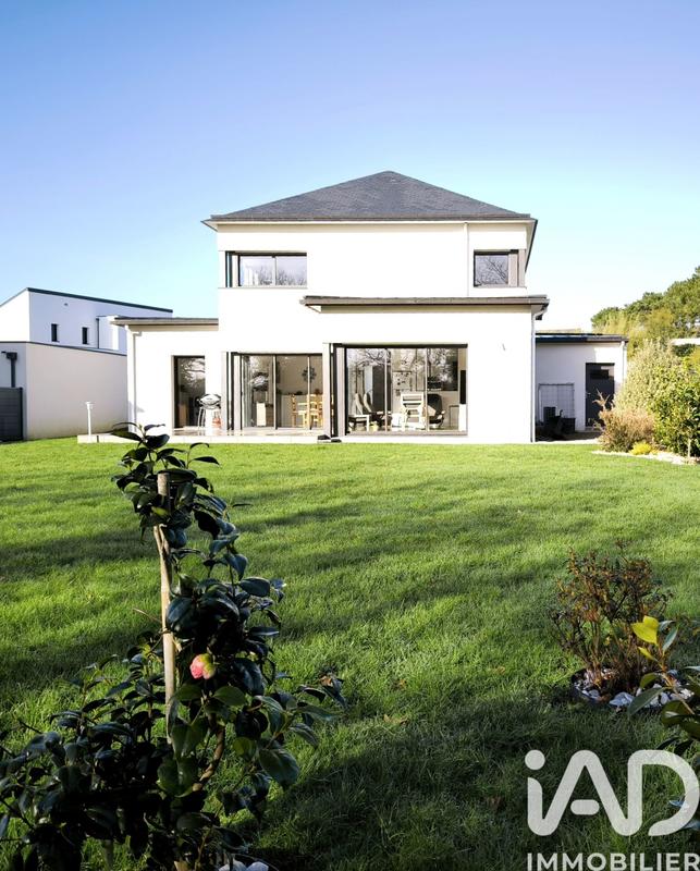 Maison - 137 m² - 6 pièces