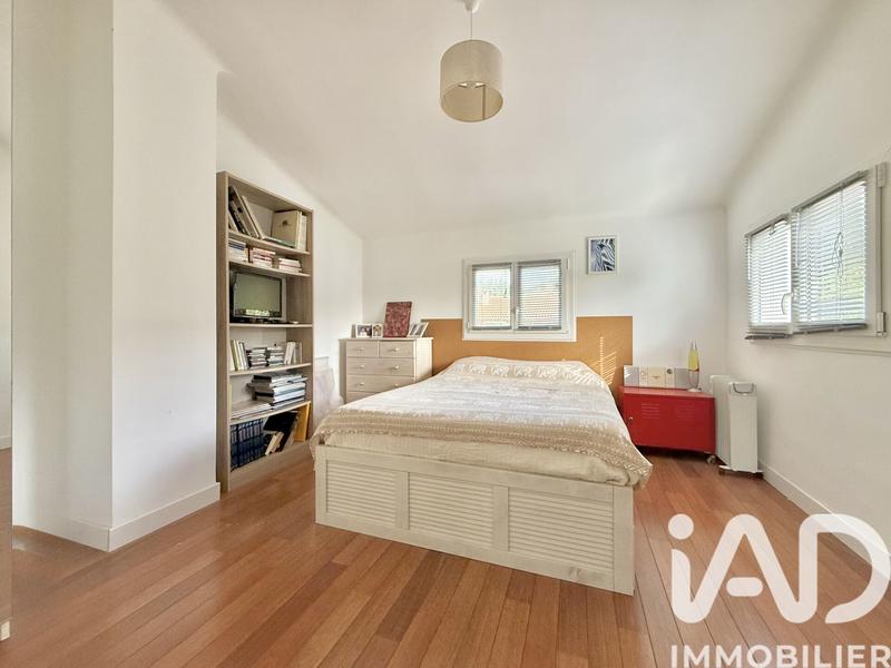 Maison - 94 m² - 5 pièces