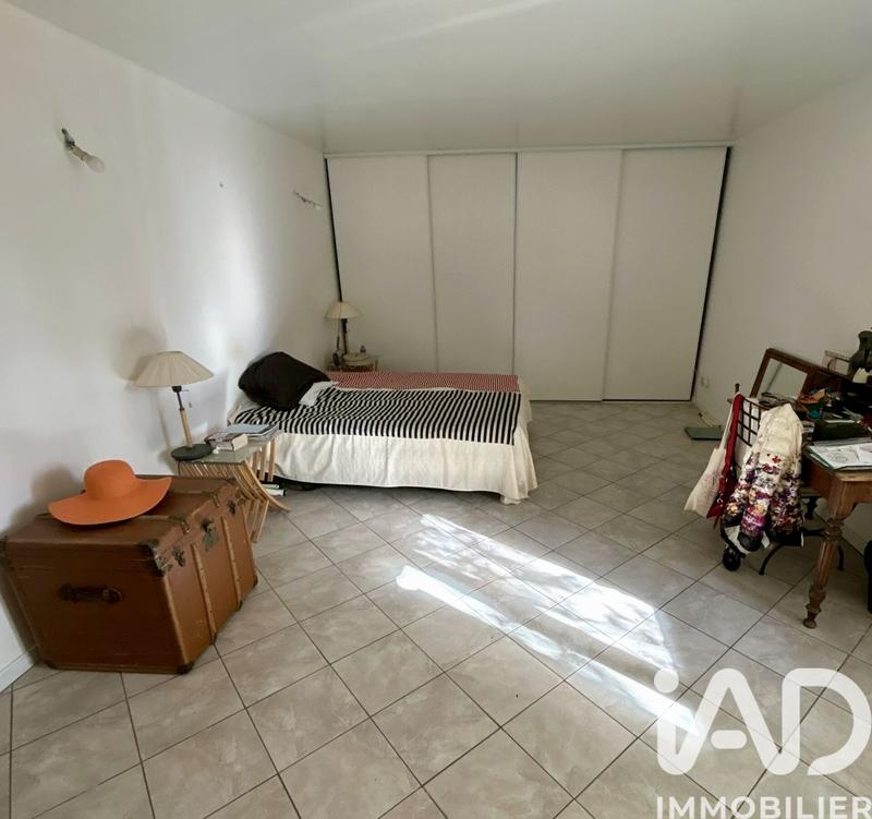 Maison - 300 m² - 10 pièces