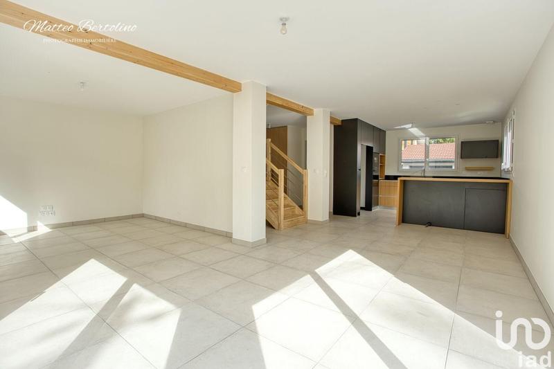 Maison - 120 m² - 5 pièces