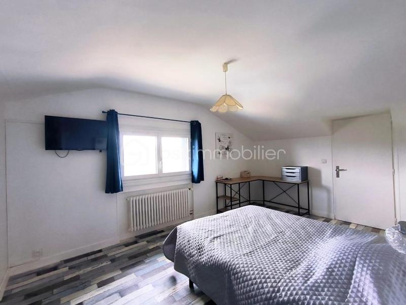 Maison - 196 m² - 9 pièces