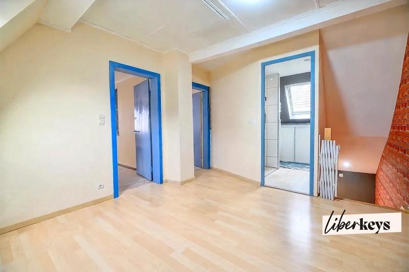 Appartement - 95 m² - 5 pièces
