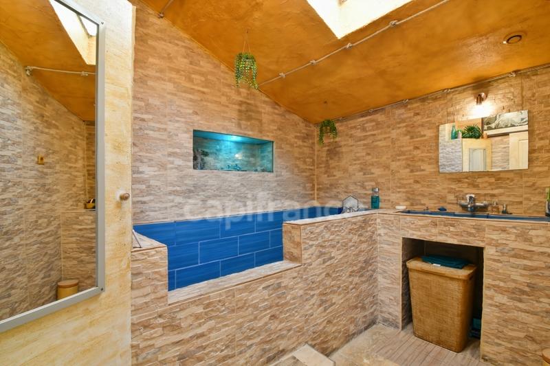 Maison - 143 m² - 3 pièces