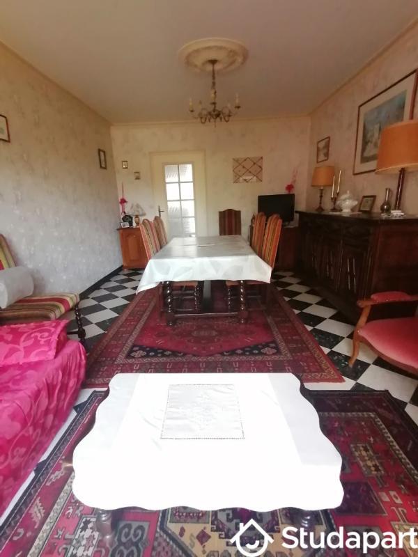 Chambre - 11 m² - 1 pièce