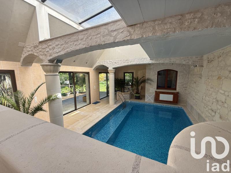 Maison - 387 m² - 10 pièces