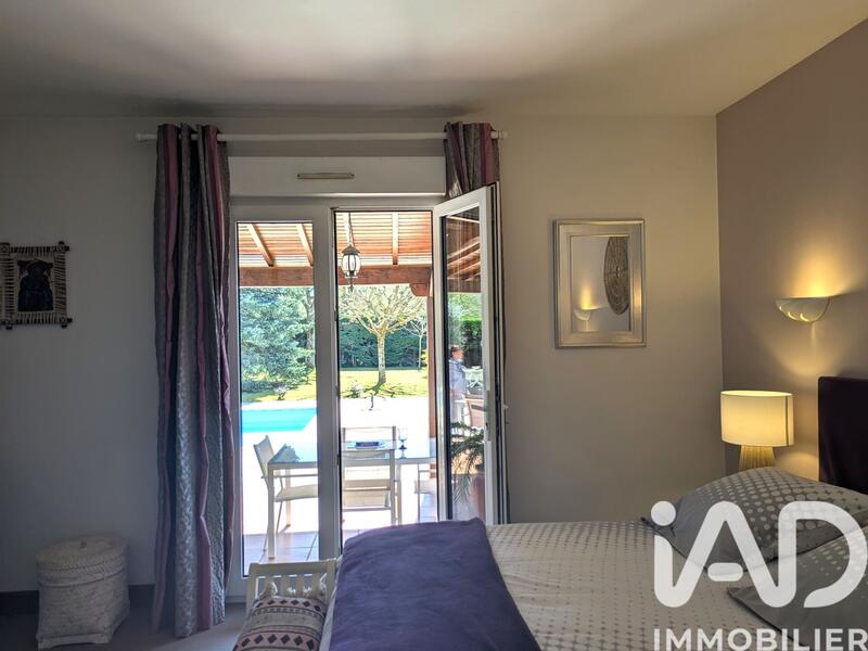 Maison - 140 m² - 5 pièces