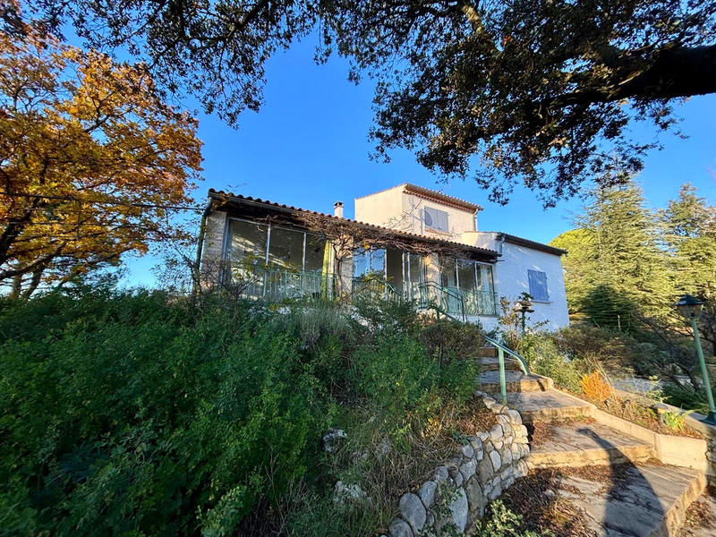 Villa - 149 m² - 6 pièces