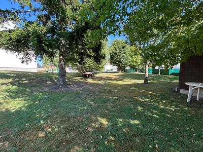 Terrain constructible - 610 m²