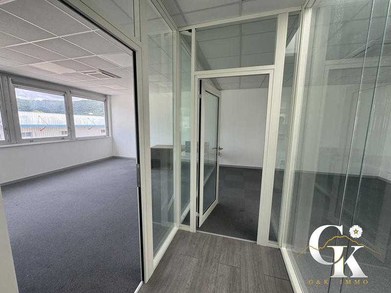 Bureau - 328 m² - 10 pièces