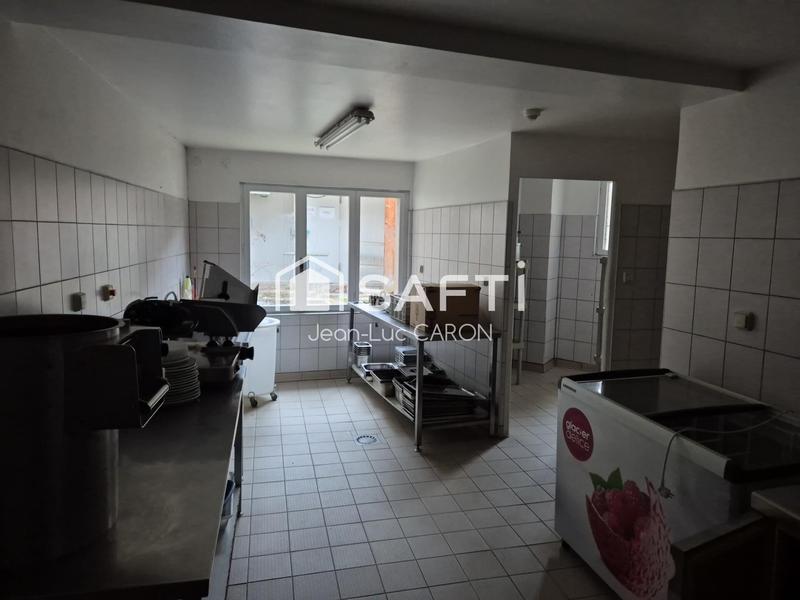 Local commercial - 449 m² - 20 pièces