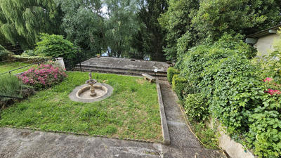 Maison de village - 170 m² - 8 pièces