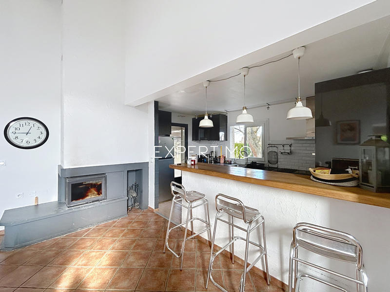 Maison - 180 m² - 6 pièces