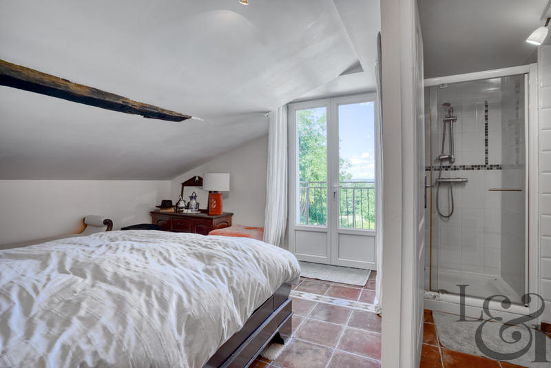 Maison - 145 m² - 7 pièces