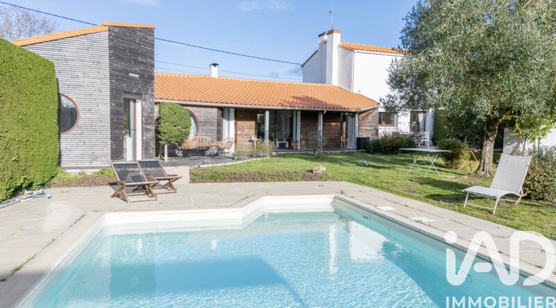 Maison - 176 m² - 6 pièces