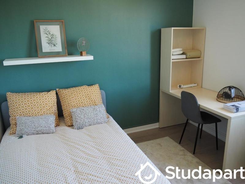 Chambre - 12 m² - 1 pièce