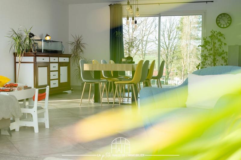 Pavillon - 140 m² - 6 pièces