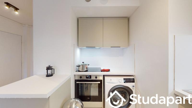 Chambre - 9 m² - 1 pièce