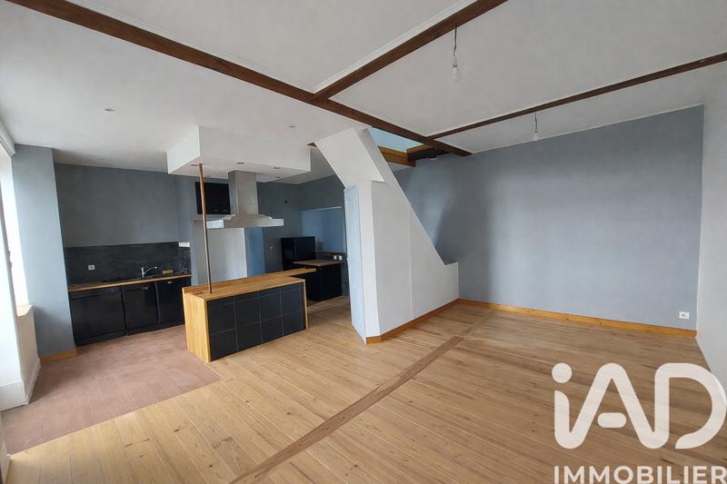Maison - 290 m² - 3 pièces
