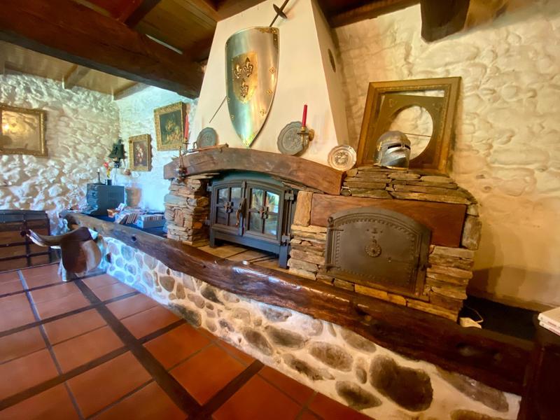 Maison - 270 m² - 7 pièces