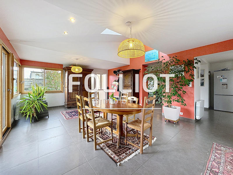 Maison - 170 m² - 7 pièces