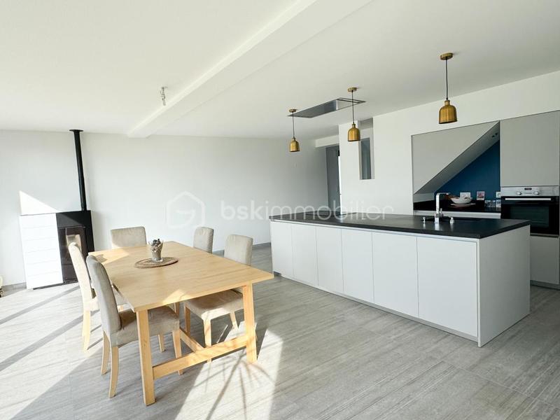 Maison - 135 m² - 5 pièces