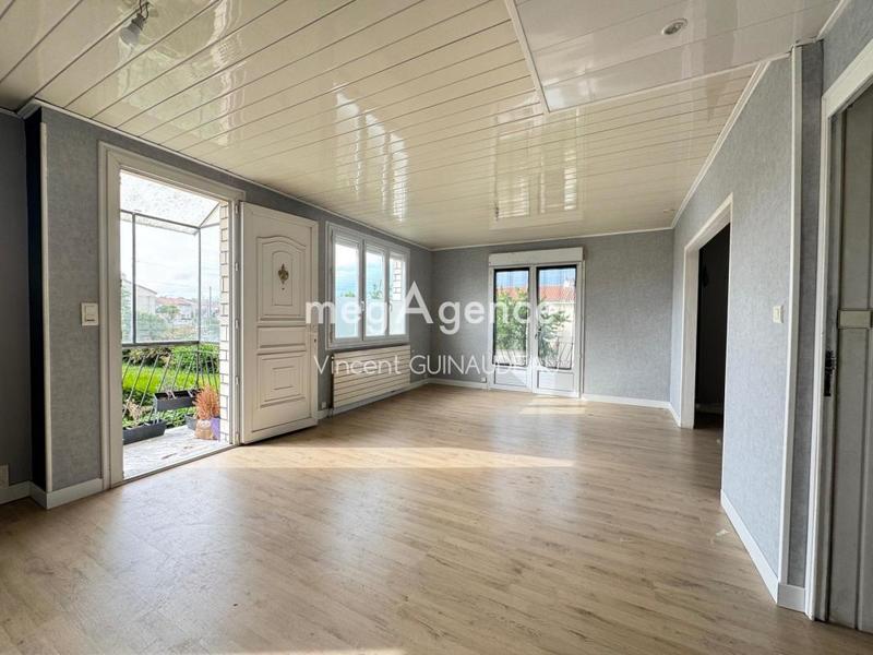 Maison - 137 m² - 6 pièces