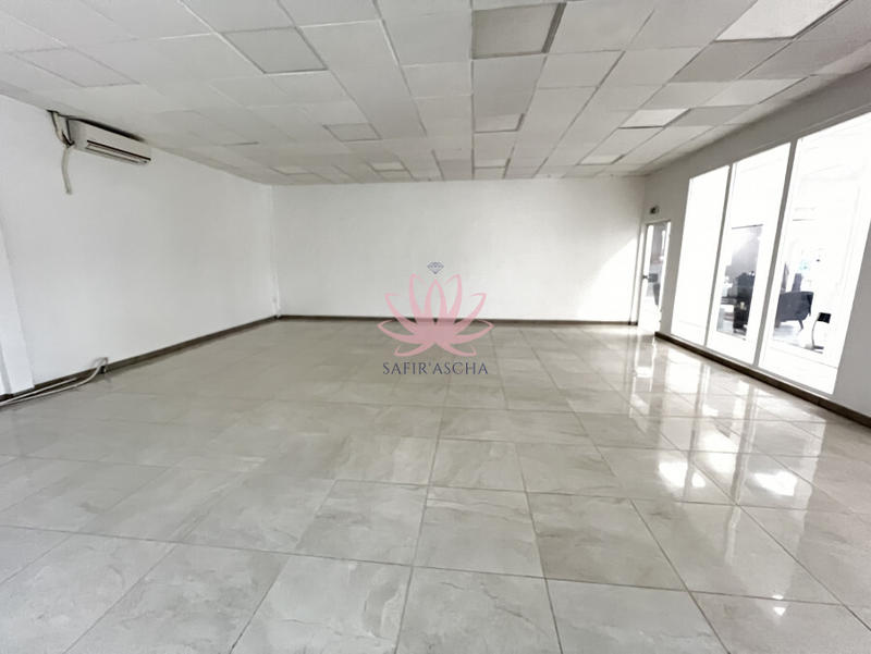 Local commercial - 88 m² - 1 pièce