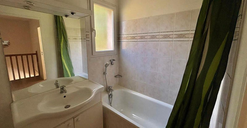 Maison - 88 m² - 4 pièces