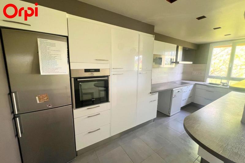 Appartement - 82 m² - 4 pièces