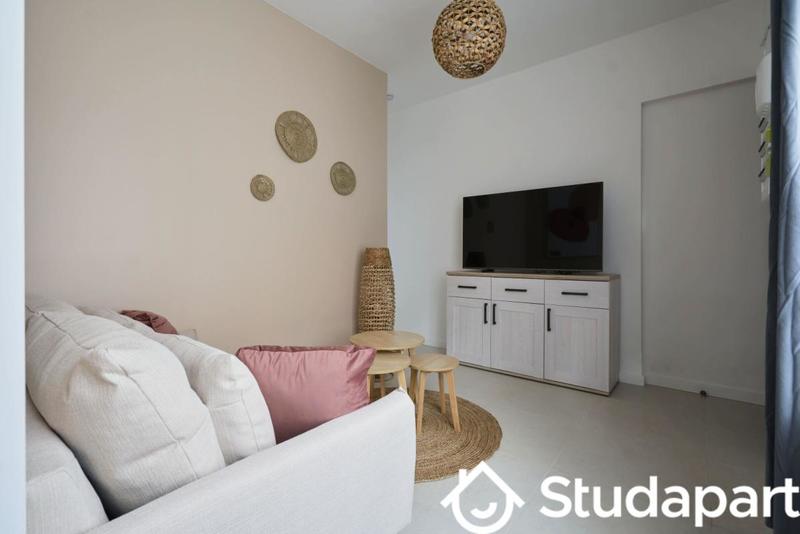 Chambre - 10 m² - 1 pièce