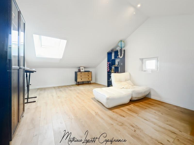 Maison - 170 m² - 7 pièces