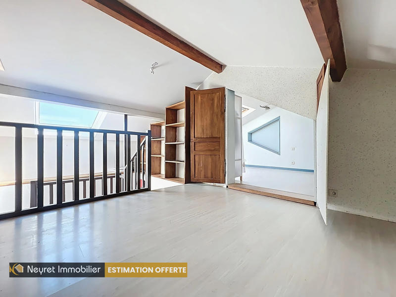 Maison - 160 m² - 5 pièces