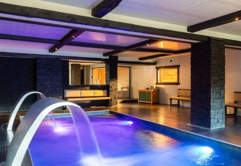 Hôtel particulier - 2 744 m² - 50 pièces